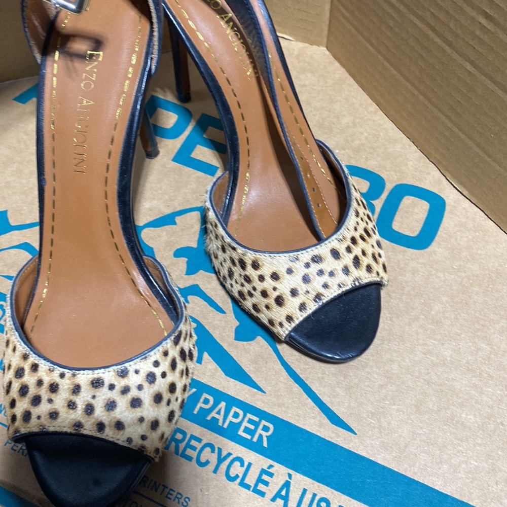Enzo Angiolini size 6 1/2 animal print - Picture 5 of 6